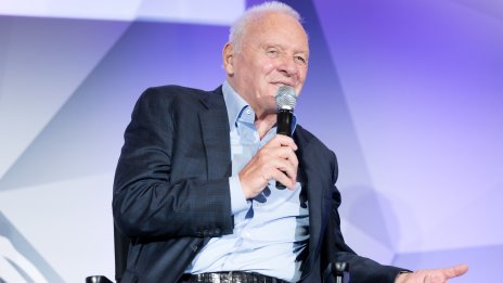 Антъни Хопкинс подготвя своята биография