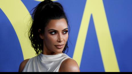 Ким Кардашян ни връща в ерата на Елизабет Тейлър