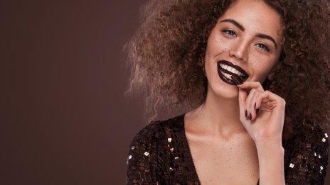 Шоколадовокафяво – цветът на есента