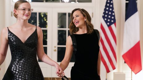 Бен Афлек и Джен Гарнър са „объркани“ от селфито на Вайълет със сестрата на Джей Ло