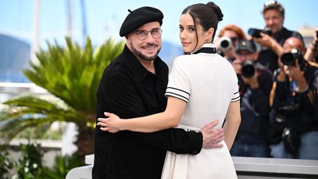 Дъщерята на Джон Траволта покори Париж: Ела Блу с дебют на Седмицата на модата