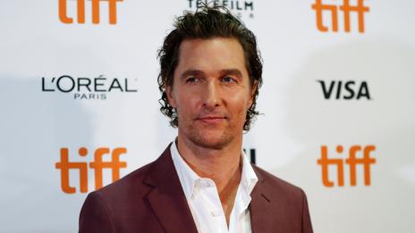 Матю Макконъхи влиза в класната стая