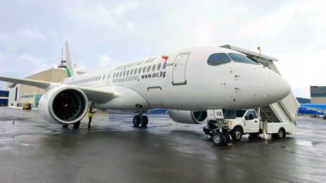 Пристигна шестият нов самолет Airbus A220-100 на   &bdquo;България Еър&ldquo;