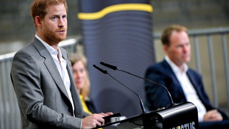 Кралското семейство смени титлата на принц Хари на сайта си