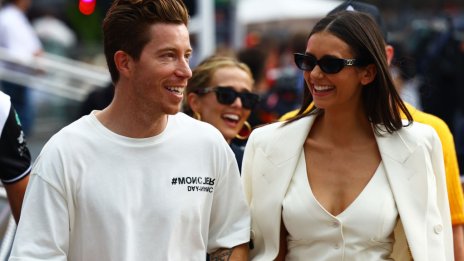 След Коста Рика, Гърция и Френската Ривиера, сега пък Нина и Шон са на Малдивите