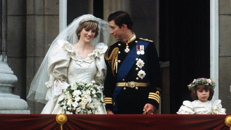 Сватбената рокля на Даяна ще бъде показана в двореца Кенсингтън