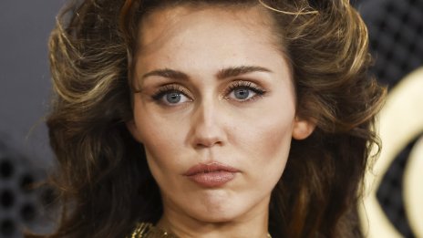 Майли Сайръс за трудното си минало: Толкова се радвам, че оцелях