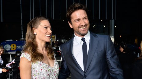 Джерард Бътлър за малко да убие Хилари Суонк на снимките на „P.S. Обичам те“