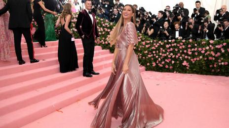 Денят на жената: Жизел Бюндхен, Синди Крауфорд и други звезди отбелязаха празника