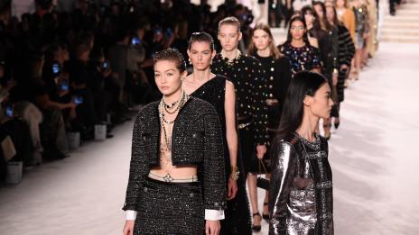 Ох, Chanel, добре дошла отново в Париж!