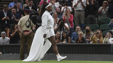 Серина Уилямс като истинска кралица на корта