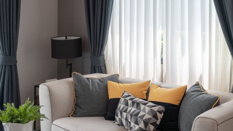 Как да закачите пердетата правилно от първия път