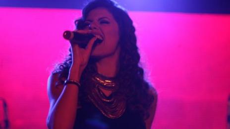 Очарователната певица Михаела Филева е голямата изненада в програмата на „Светът на Tialoto“