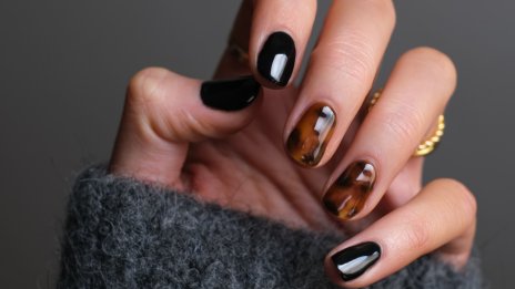 Маникюр 2022: Скалните мехури превземат ноктите