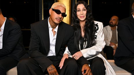 Любовта е жива – Шер и 40 години по-младият Александър се събраха