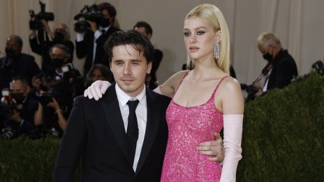 Екстравагантно: Първи снимки от сватбата на Бруклин Бекъм и Никола Пелц