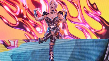 Карди Би е бременна с второто си дете