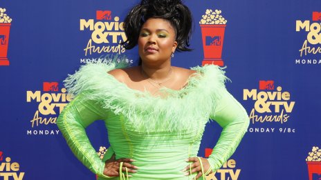 Лизо изненада майка си с нов гардероб за есен 2021