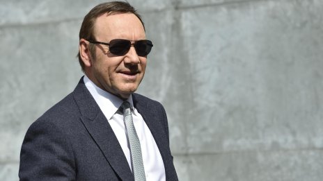 Кевин Спейси ще трябва да плати 31 млн. долара на сериала House of Cards