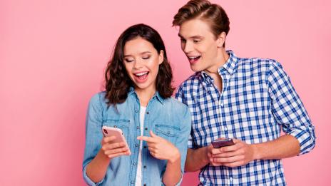 6 причини да държите връзката си далеч от социалните мрежи