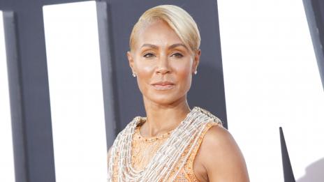 И Джейда Пинкет Смит с козметична линия