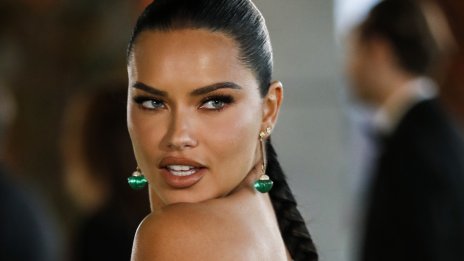 Адриана Лима се завръща към ангелите на Victoria’s Secret