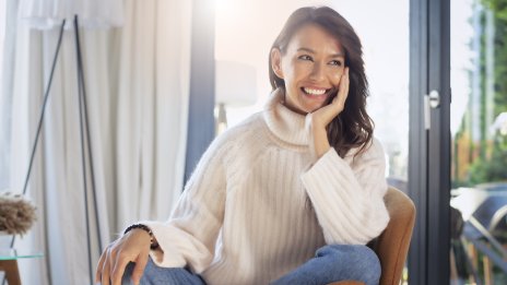 Зимна и есенна мода: Как да включим любимото поло в ежедневието си