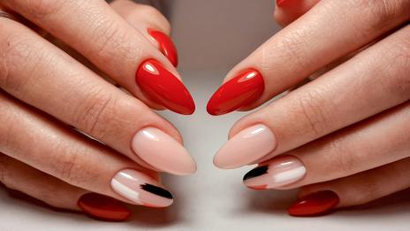 Нов маникюр – какво трябва да знаете за бадемовидната форма?