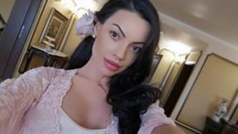 Славея Сиракова роди първата си рожба