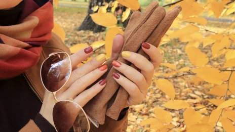 Есенен маникюр –  шест идеи за различен френски стил