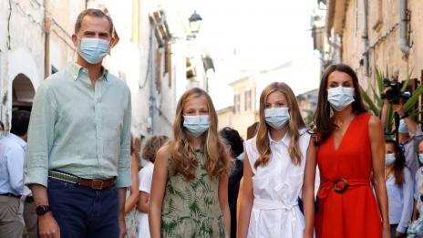 Стил по време на пандемия: Испанската кралица Летисия