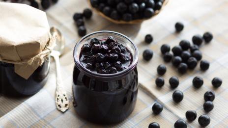 Сладко от арония – как да го приготвим?