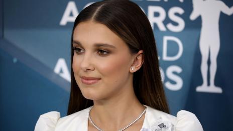 Мили Боби Браун скъса с гаджето 