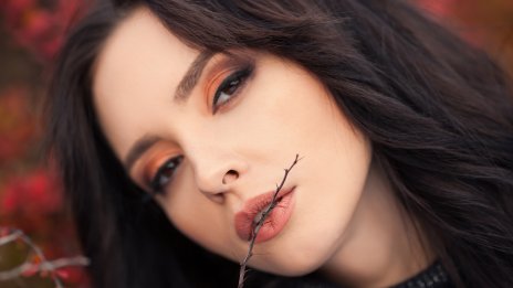 Тиквени сенки – сред тенденциите за грим есен 2022