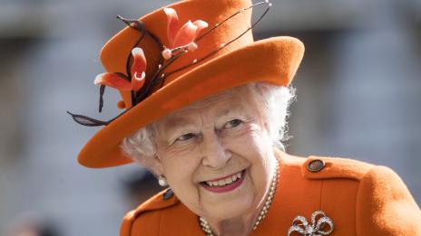 Сали Смит: Кралица Елизабет II е съвсем различна зад затворените врати на двореца