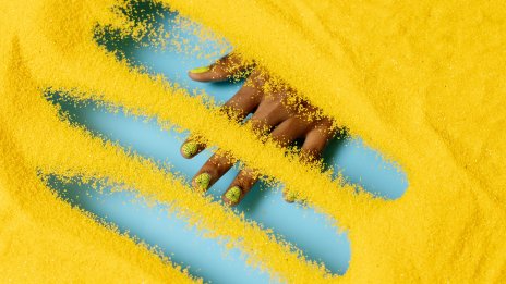 Маникюр в жълт цвят – 5 идеи, които да пробвате