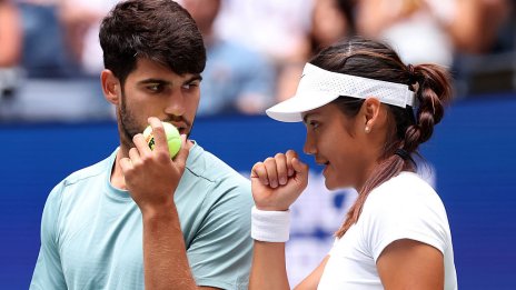 Карлос Алкарас и Ема Радукану предизвикаха фурор с искрите помежду си