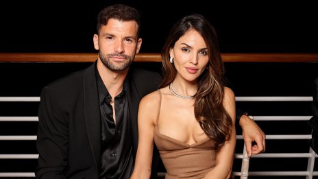 Ейса Гонсалес държи Григор Димитров близо до сърцето си