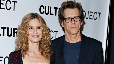 Кевин Бейкън и Кира Седжуик имитират Дейвид и Виктория Бекъм