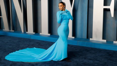 Ким Кардашян, пак ли с този фотошоп?