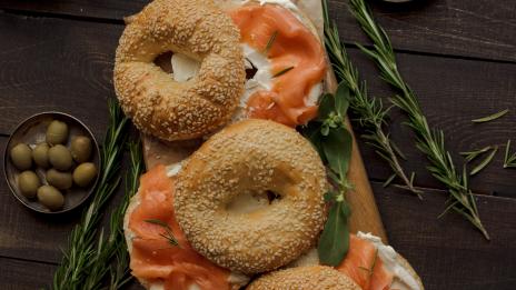 Как да приготвите: Кето хлебче с шунка и кашкавал