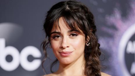 Камила Кабело с извинение към кралското семейство