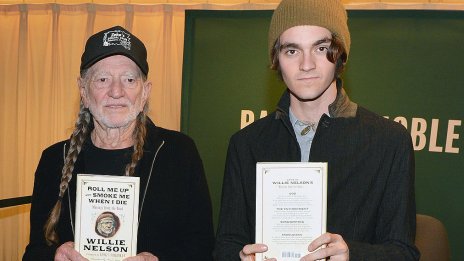 Легендата на кънтри музиката Уили Нелсън ще издава албум на 91!