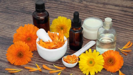 Невен – задължителната съставка за раздразнена кожа