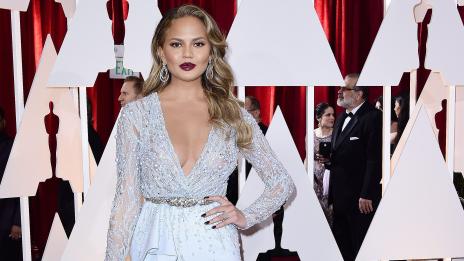 С трогателни кадри Криси Тейгън обяви, че е направила спонтанен аборт