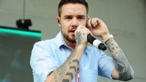 Лиъм Пейн се опитвал да избяга от хотелската стая през балкона, преди да падне смъртоносно