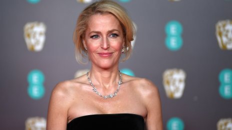 Джилиан Андерсън каза „сбогом“ на сутиените