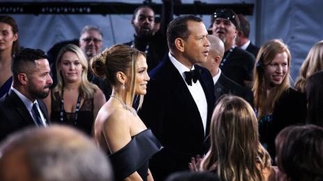 Дженифър Лопес показа снимки от архивите