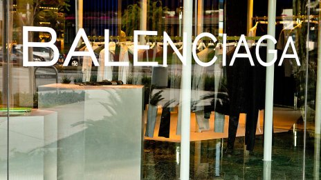 Чар или бедствие: Balenciaga представи чанти като опаковки от чипс
