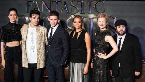 Актьор от „Фантастични животни“ осъден на 3 години затвор заради сексуално посегателство